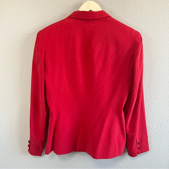 Red silk vintage blazer - Picture 2 of 8
